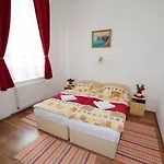 Bed & Breakfast Feher Hajo Panzio Gyor Gyor