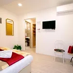 Bed & Breakfast Fehér Hajó Panzió és Vendéglő Győr