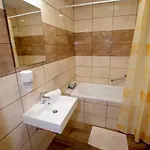 Bed & Breakfast Fehér Hajó Panzió és Vendéglő