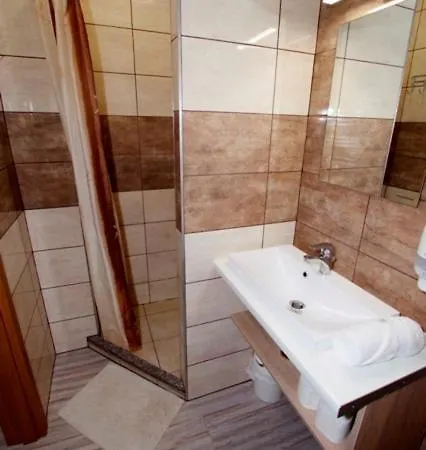 Bed & Breakfast Feher Hajo Panzio Ráb