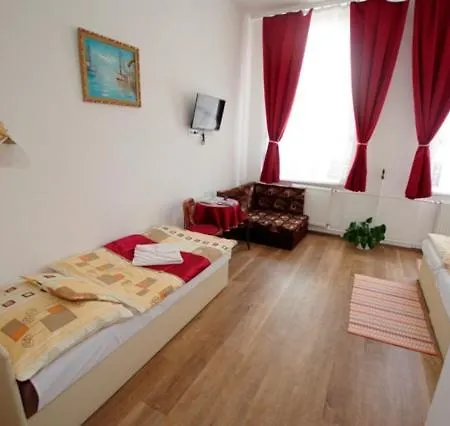 Bed & Breakfast Feher Hajo Panzio Ráb