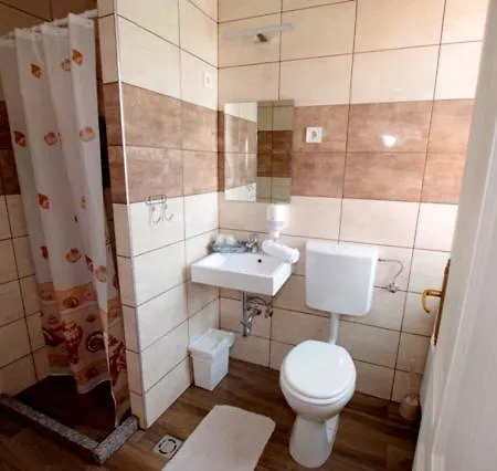 Fehér Hajó Panzió és Vendéglő