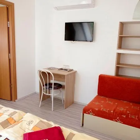 Feher Hajo Panzio Es Vendeglo Bed and Breakfast