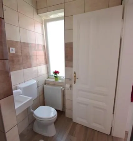 Bed & Breakfast Feher Hajo Panzio Ráb