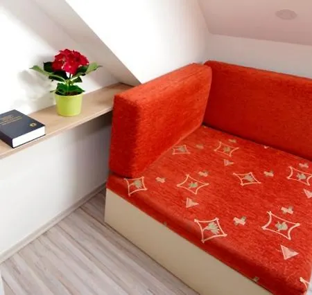 Feher Hajo Panzio Es Vendeglo Bed & Breakfast