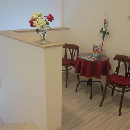 Bed & Breakfast Feher Hajo Panzio 3*