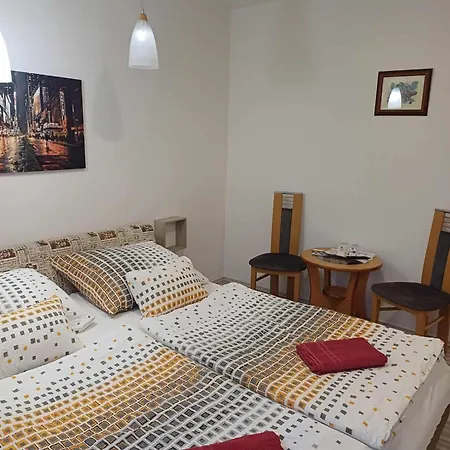 Feher Hajo Panzio 3* Ráb