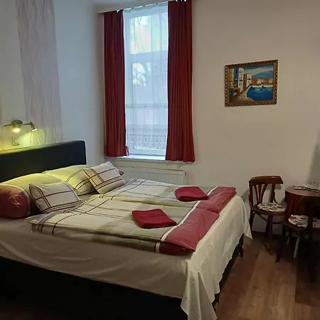 Feher Hajo Panzio Bed & Breakfast Ráb
