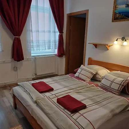Feher Hajo Panzio Bed & Breakfast Ráb