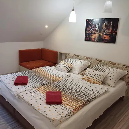 Fehér Hajó Panzió és Vendéglő Győr