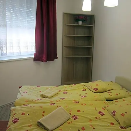 Bed & Breakfast Feher Hajo Panzio
