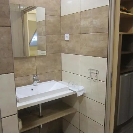 Feher Hajo Panzio Bed & Breakfast