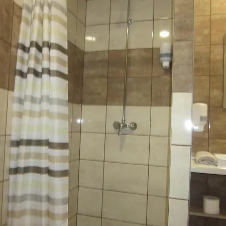 Feher Hajo Panzio Es Vendeglo Bed & Breakfast