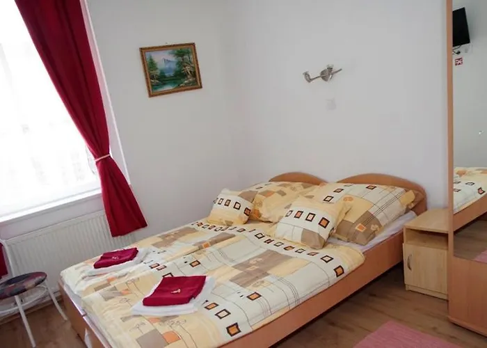 Nocleg ze śniadaniem Feher Hajo Panzio 3*