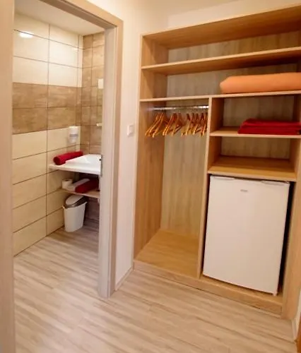 Feher Hajo Panzio 3* Győr