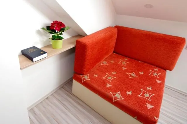 Feher Hajo Panzio Bed & Breakfast
