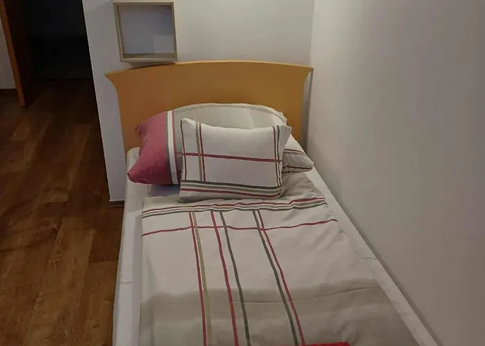Feher Hajo Panzio 3*