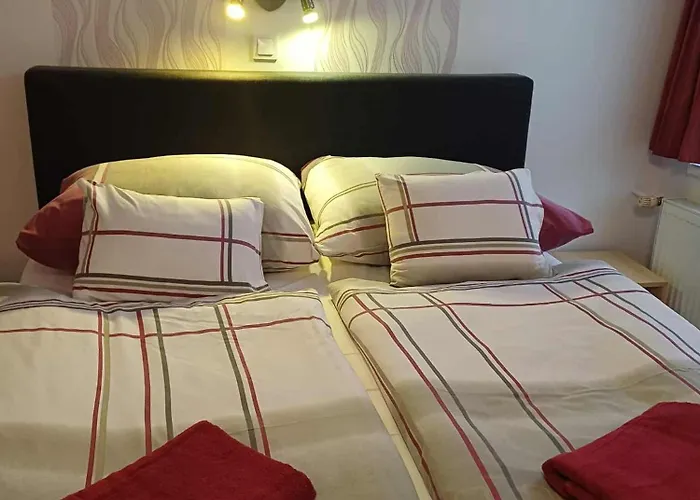 Feher Hajo Panzio Nocleg ze śniadaniem 3*