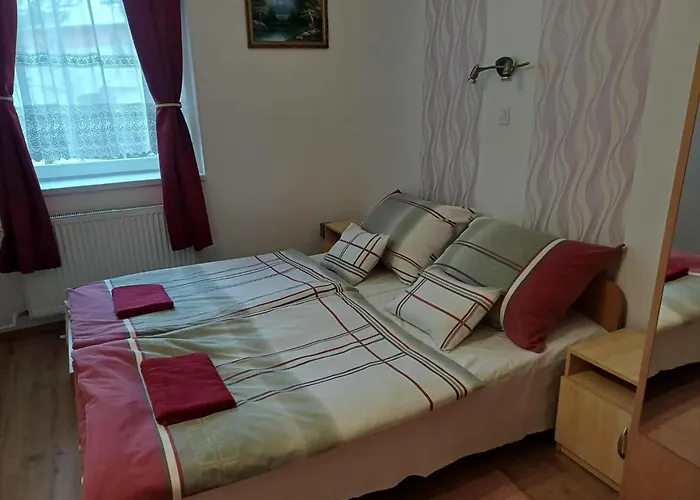 Feher Hajo Panzio Bed & Breakfast 3*